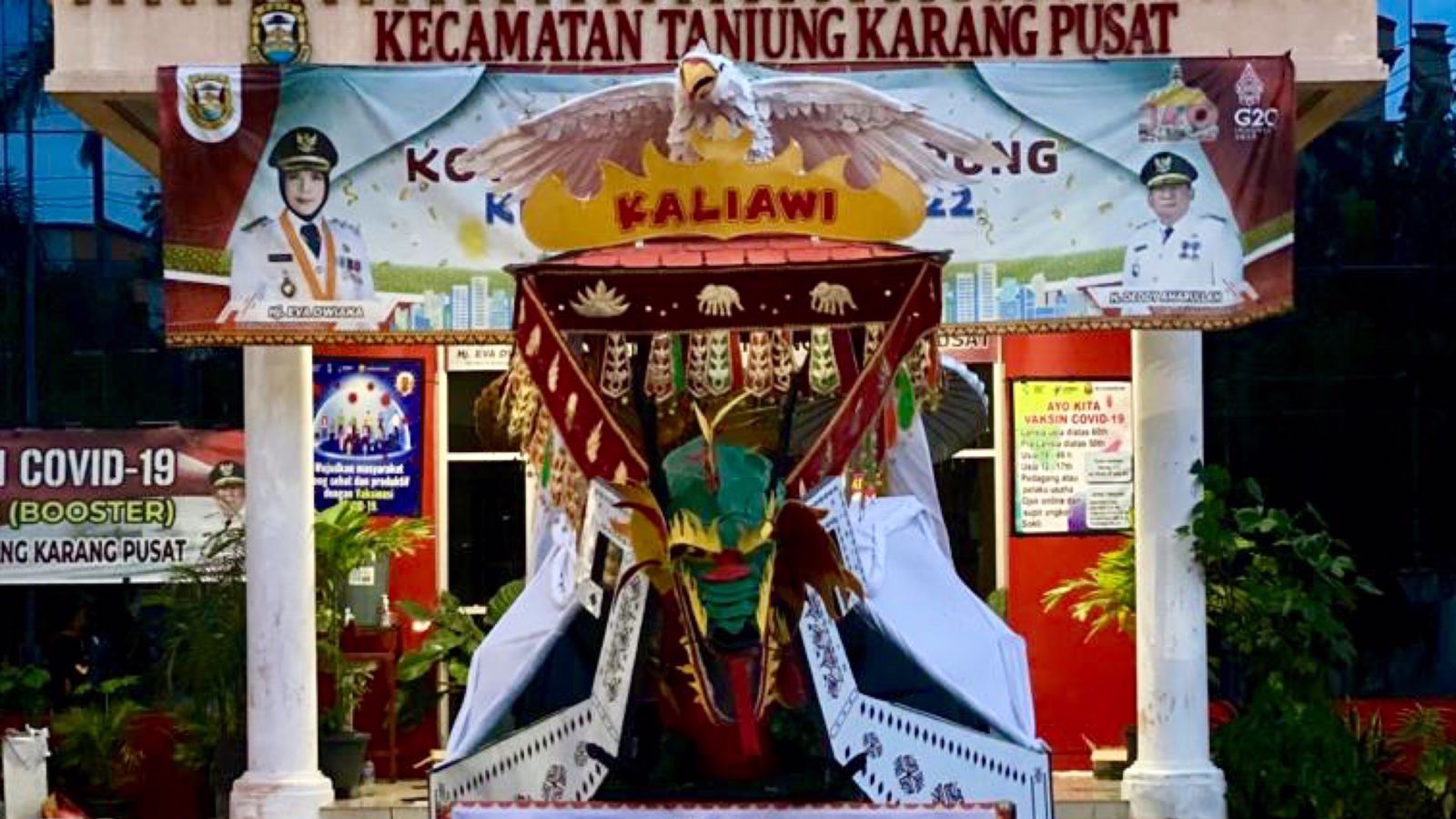 Kaliawi Kenalkan Adat Lampung Pepadun di Festival Mobil Hias