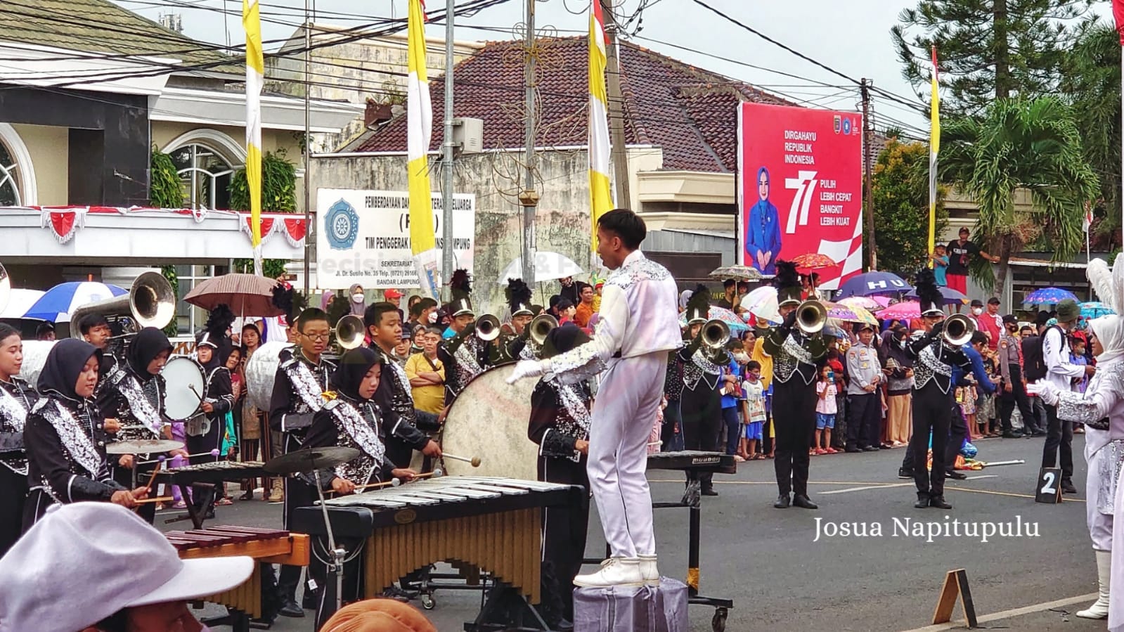 Riana Sari Arinal Bangkitkan Semangat Lampung Berjaya Lewat Pawai Drum Band