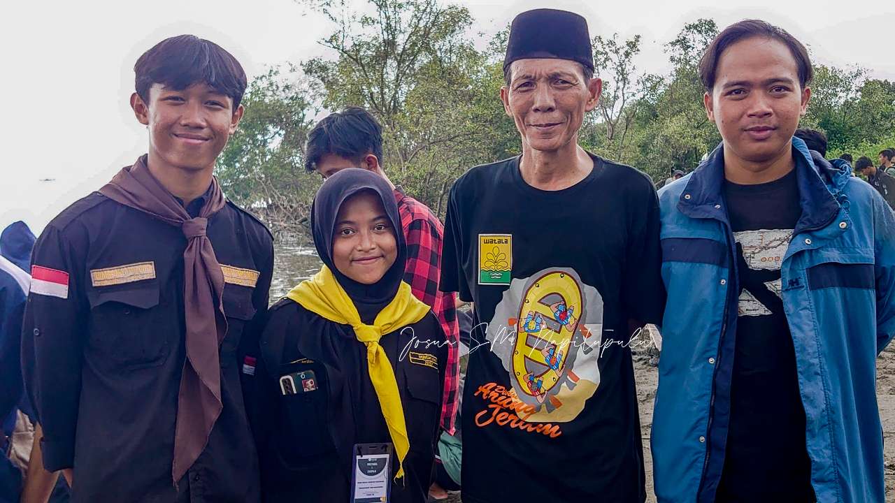 Pastabel dan Esapala Kampanye Peduli Sampah di Pesisir Bandar Lampung